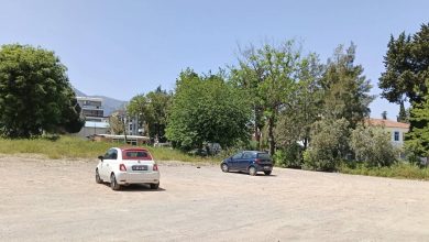 Armutlu Ortaokulu Otopark Oldu, Veliler Tepkili!